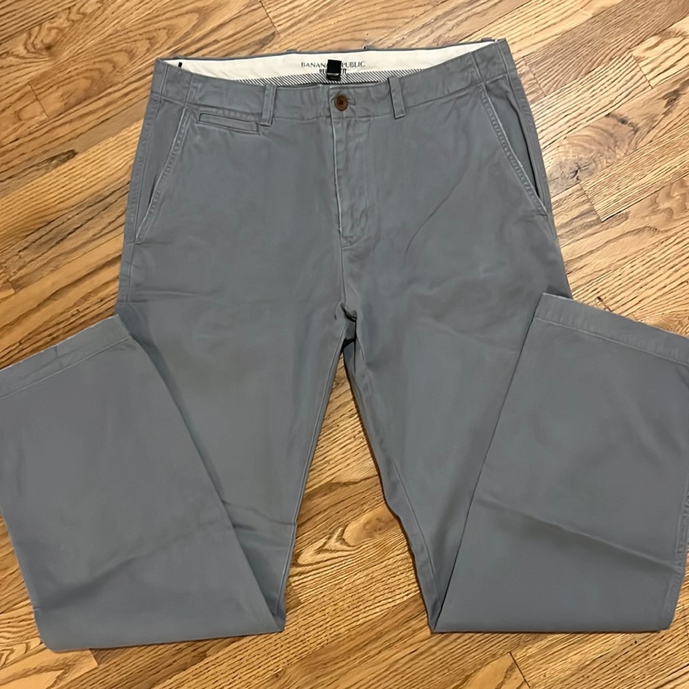 Banana Republic men’s pants.